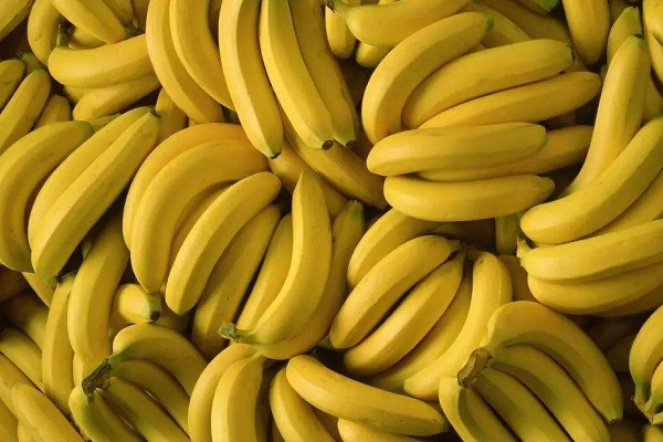 吃两百根香蕉相当于拍一次胸片？面对这些谣言，擦亮双眼别被骗